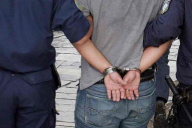 Σύλληψη νεαρών στη Λάρισα για κάνναβη