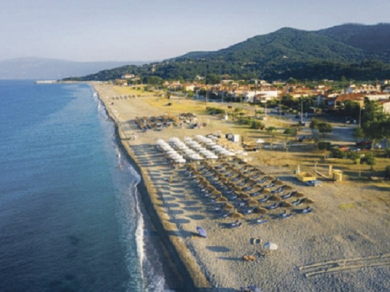 Ελληνική στήριξη και «χαμόγελα» στα παράλια 