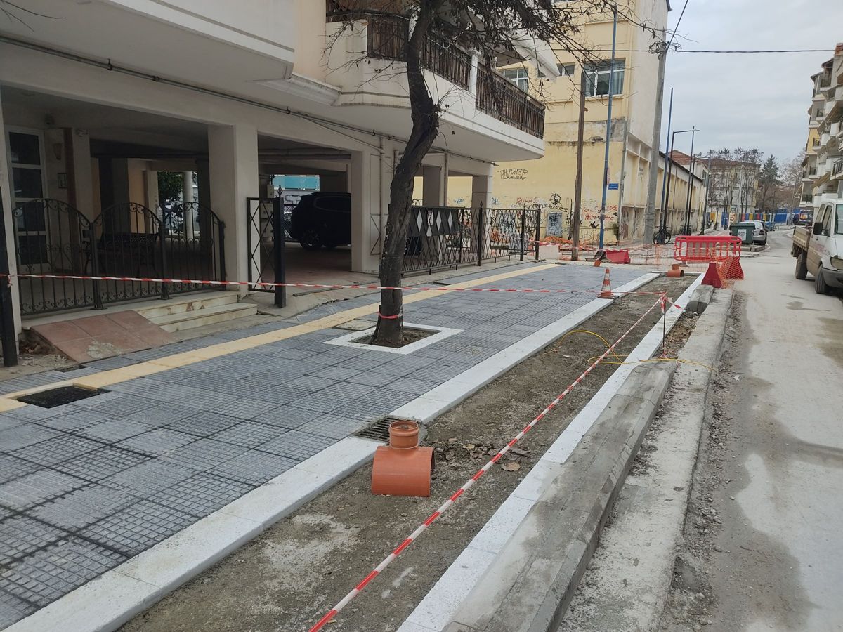 Σε νέο τμήμα τα έργα της οδού Αιόλου 