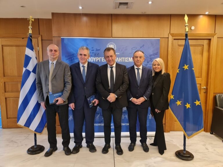 Γιάννης Βρούτσης: «Το ιστορικό Αλκαζάρ αναγεννάται άμεσα, όπως του αξίζει και αρμόζει στην αθλητική κληρονομιά της Λάρισας»