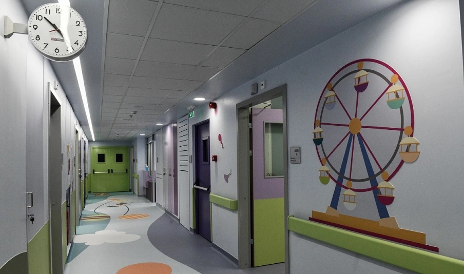 Παραμένει στην εντατική ο 9χρονος που πνίγηκε με πορτοκάλι σε σχολείο της Λάρισας