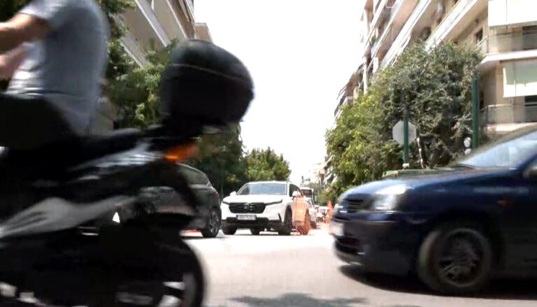 Λάρισα: Τεράστιος όγκος αυτοκινήτων και μεγάλα κυκλοφοριακά προβλήματα