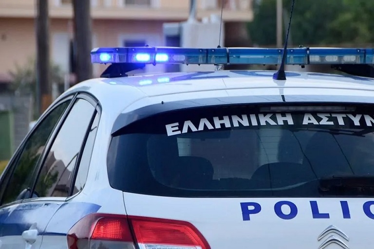 Αστυνομικοί μετέφεραν 2χρονη… στο νοσοκομείο