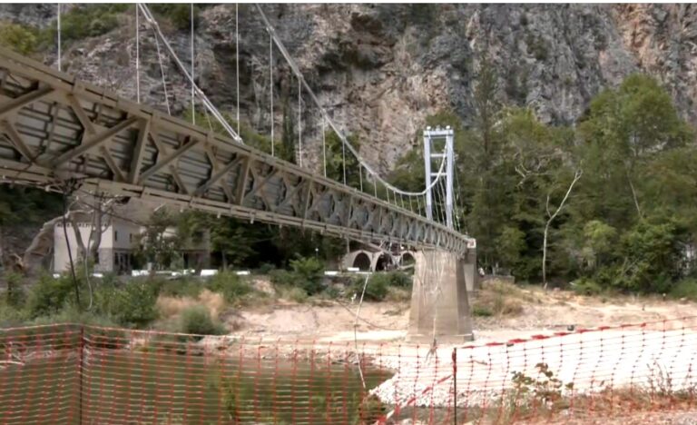 Δύο χρόνια μετά τον «Ντάνιελ» οι πληγές στα Τέμπη παραμένουν- Η εκκλησία της Αγίας Παρασκευής ξαναλειτουργεί