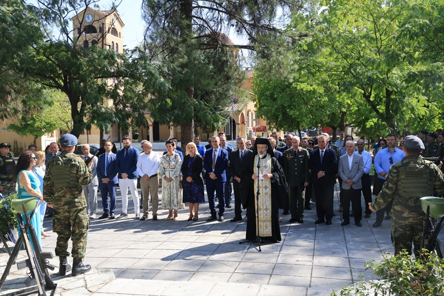Δήμος Λαρισαίων: Με κάθε επισημότητα τιμήθηκε η απελευθέρωση της Λάρισας από τον τουρκικό ζυγό