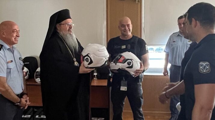 Ιεράς Μητρόπολης Λαρίσης και Τυρνάβου : Δωρέα σαράντα κρανών μοτοσικλέτας στην ομάδα ΔΙ.ΑΣ. της Άμεσης Δράσης